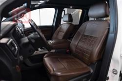 نيسان تيتان